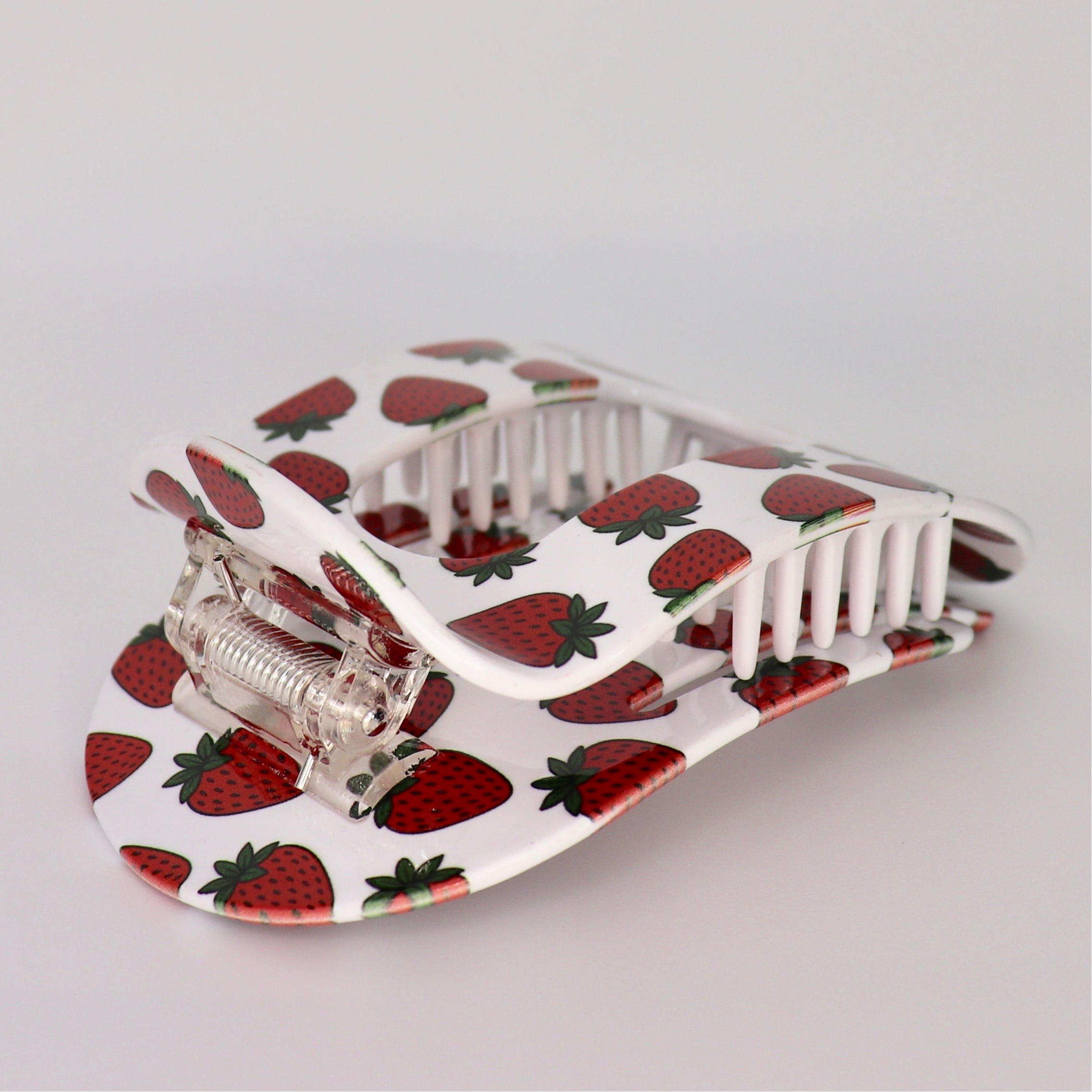 Bellagrip Flat Claw Clip in Strawberry