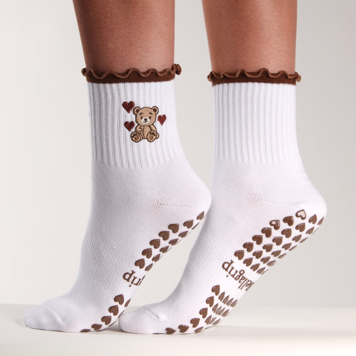 Teddy Ruffle in Brown